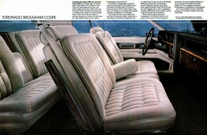 1983 Oldsmobile Toronado (Cdn)-04-05.jpg